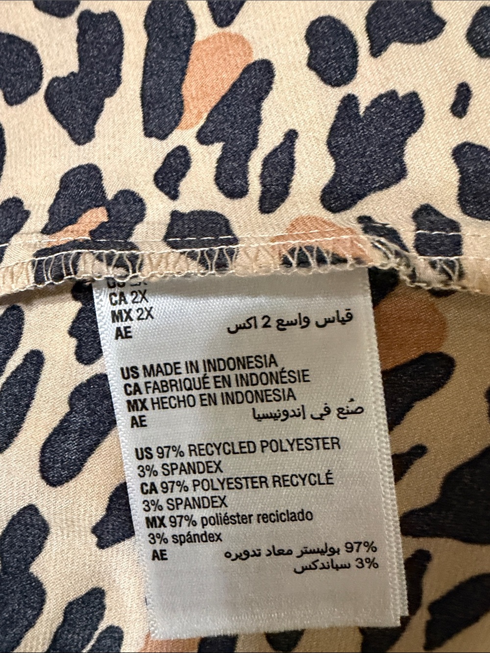 Leopard Print Maxi Dress in Beige and Black Satin On 34th. SZ 2X. - Picture 6 of 7